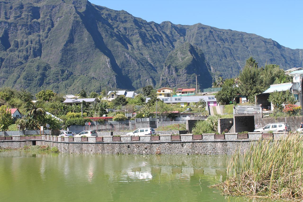 Les Cases Pres Du Lac Cilaos Exterior foto